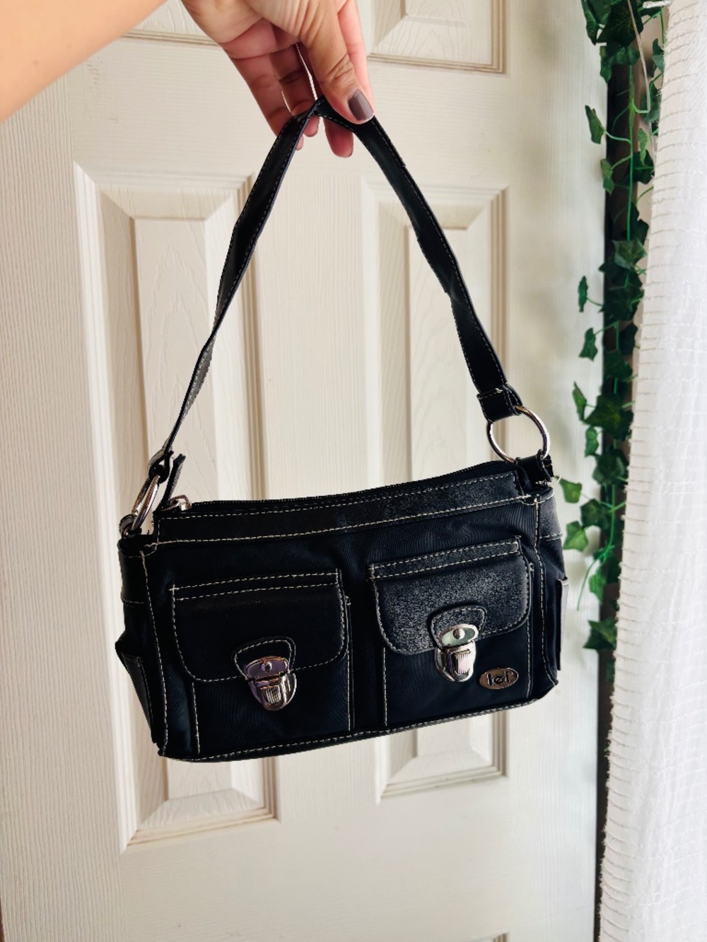 L.e.i y2k vintage baguette shoulder purse legacy